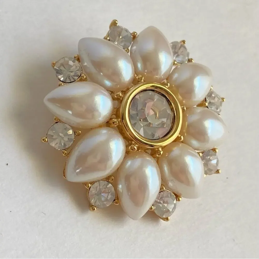 Vintage 60s Rhinestone Pearl Brooch Pendant Necklace‎ Gold Tone Flower Sunburst